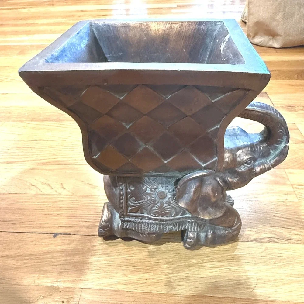 Vintage Style Bronze Colored  Elephant Planter Decorative Basket Animal Statue